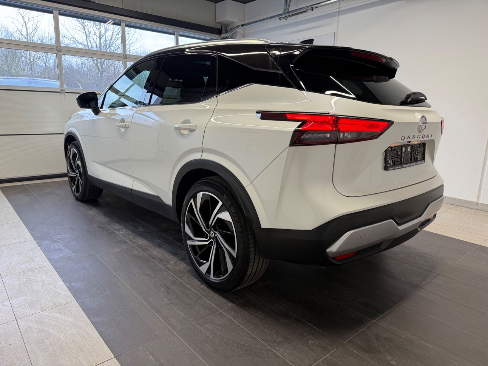 Fahrzeugabbildung Nissan Qashqai Tekna+ - Vollausst., Anh.-Kuppl., BOSE