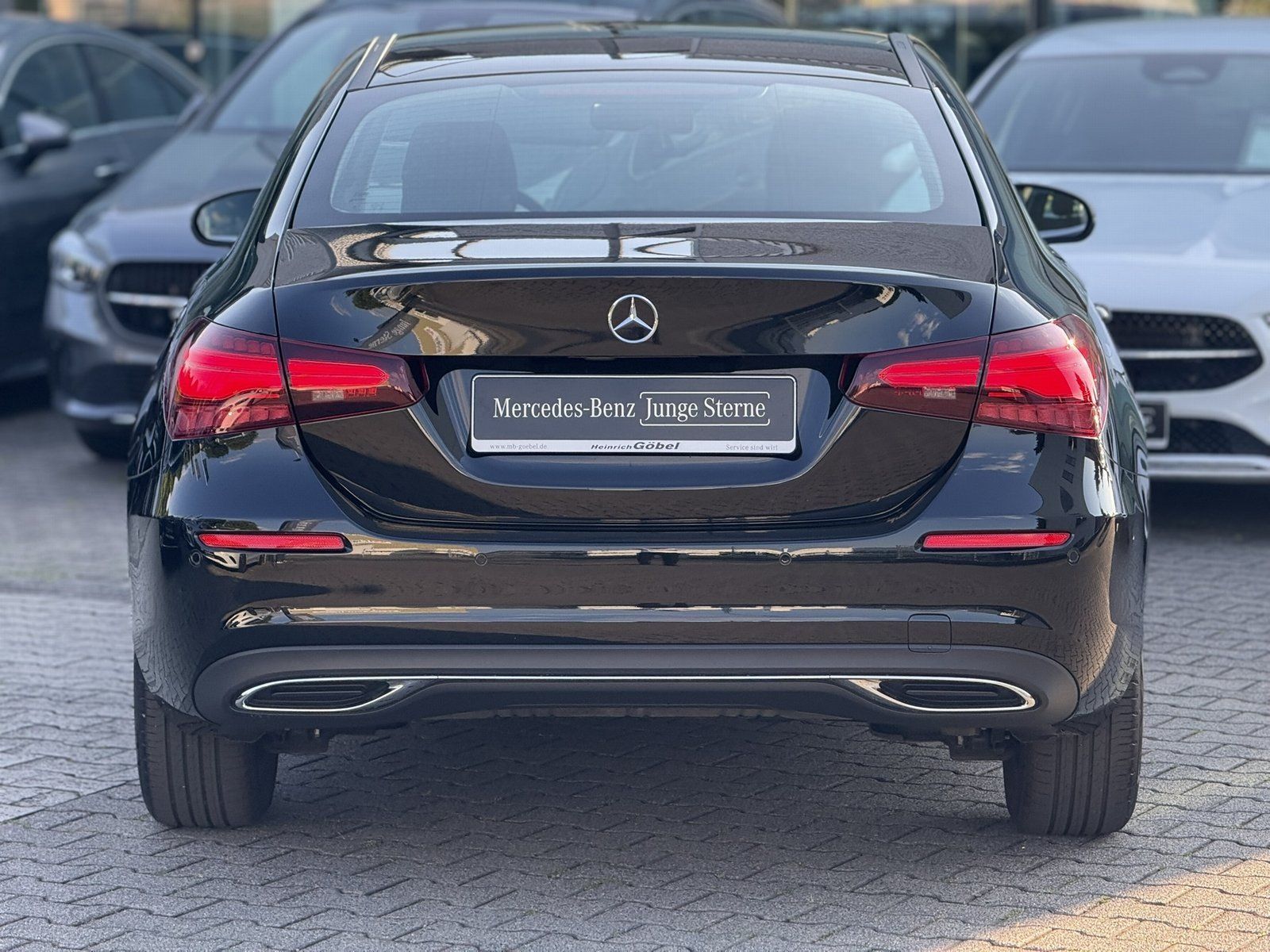 Fahrzeugabbildung Mercedes-Benz A180 Lim. PROGRESSIVE*KAMERA*LED*LENKRADHEIZUNG*