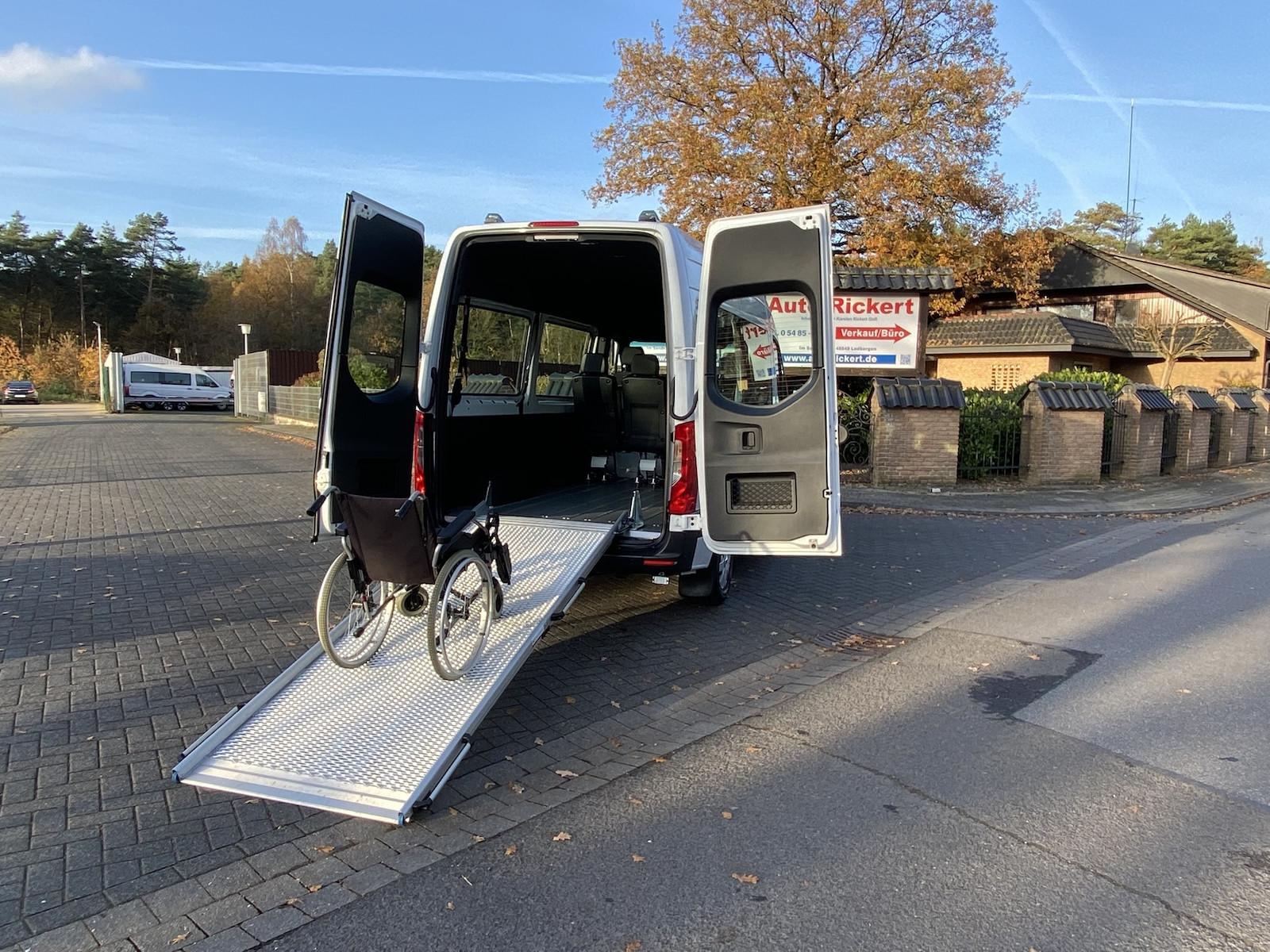 Mercedes-Benz Sprinter III 311 Tourer AMF Rollstuhlumbau, Ramp