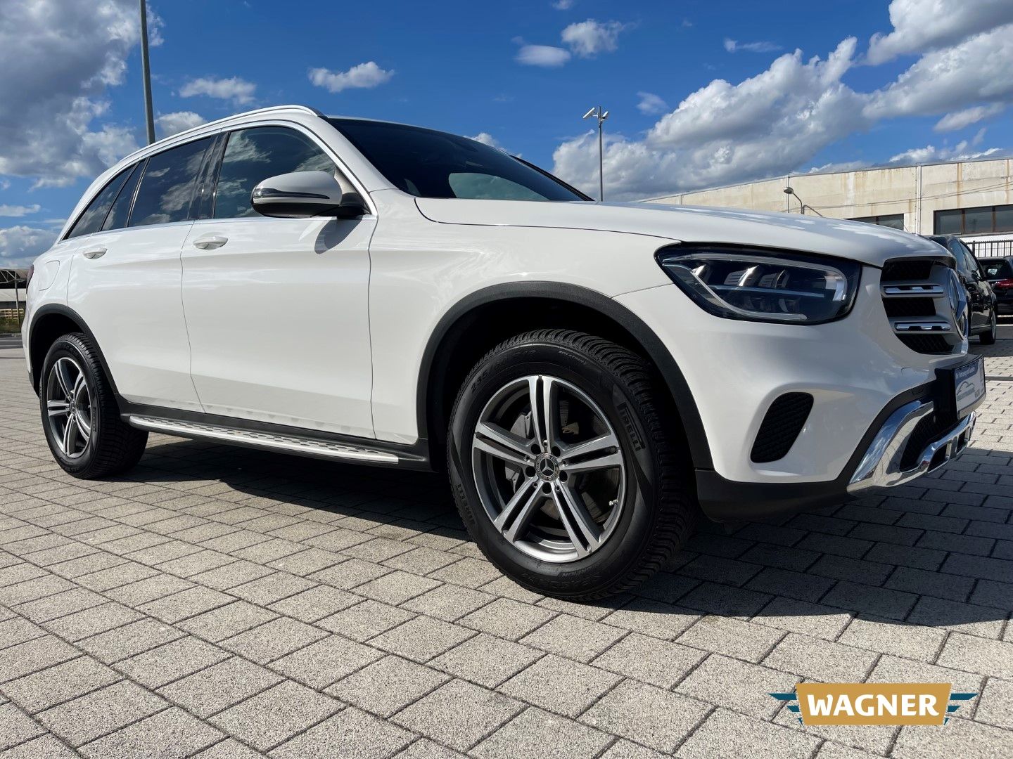 Fahrzeugabbildung Mercedes-Benz GLC 300 Sitzheizung Memory Sitze el.Heckklappe