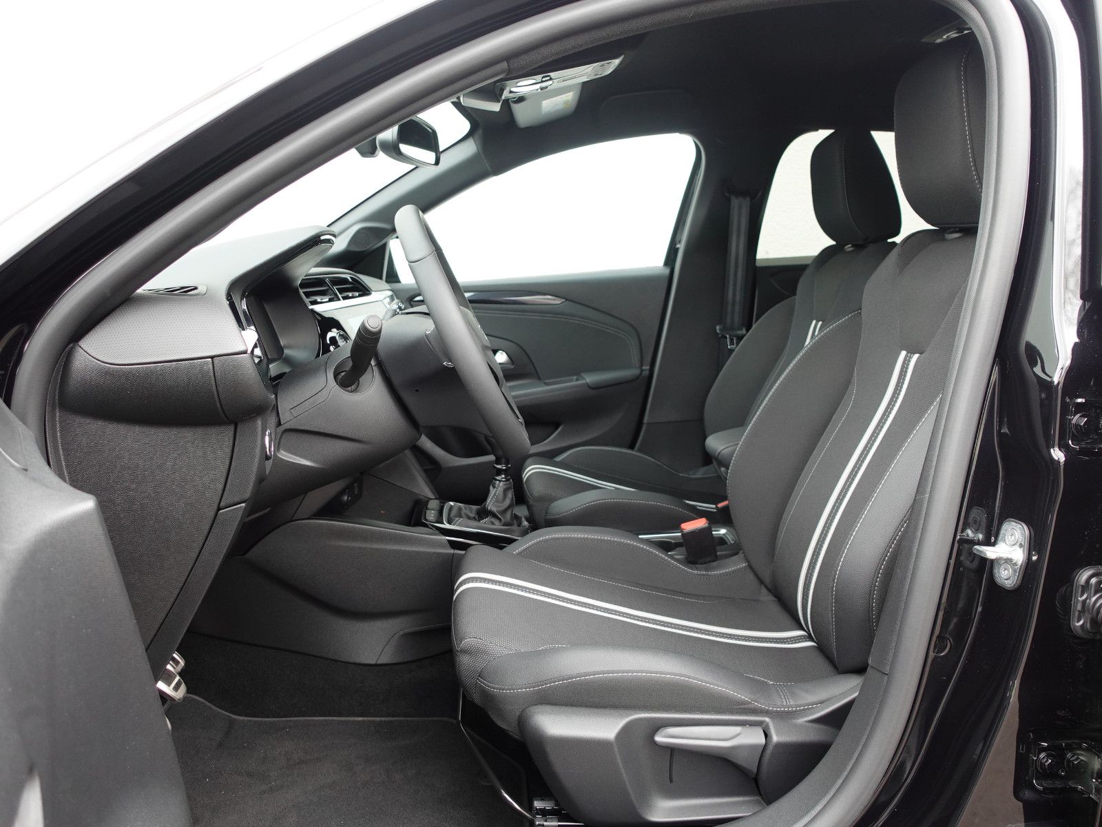 Fahrzeugabbildung Opel Corsa 1.2 Turbo GS  Allwetter,Navi,Kamera,PDC,SH