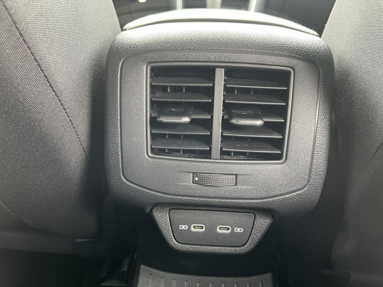 Volkswagen T-Roc - Bild 7