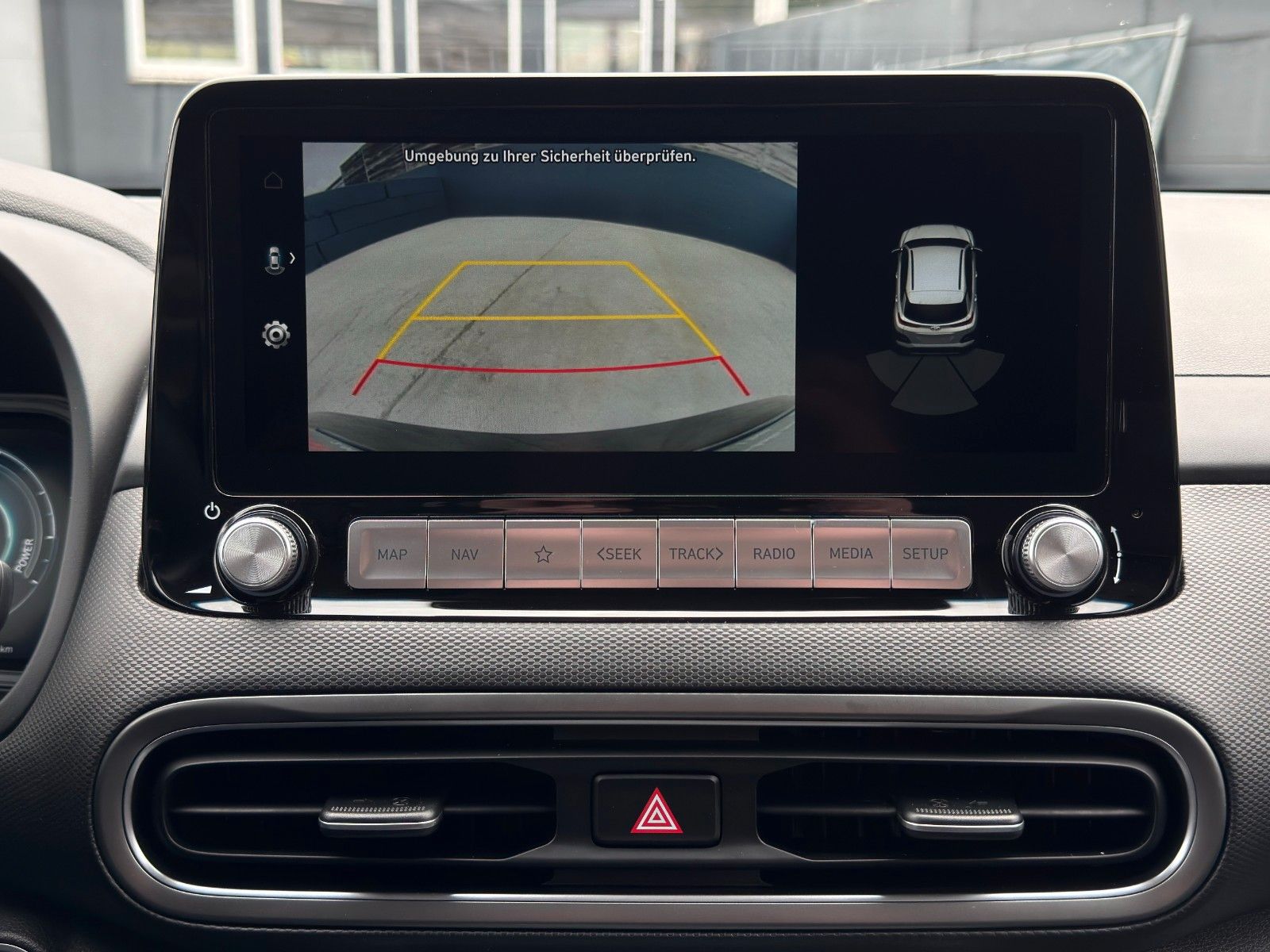 Fahrzeugabbildung Hyundai KONA E Edition 30+ PDC SHZ LHZ KRELL Temp CarPl.