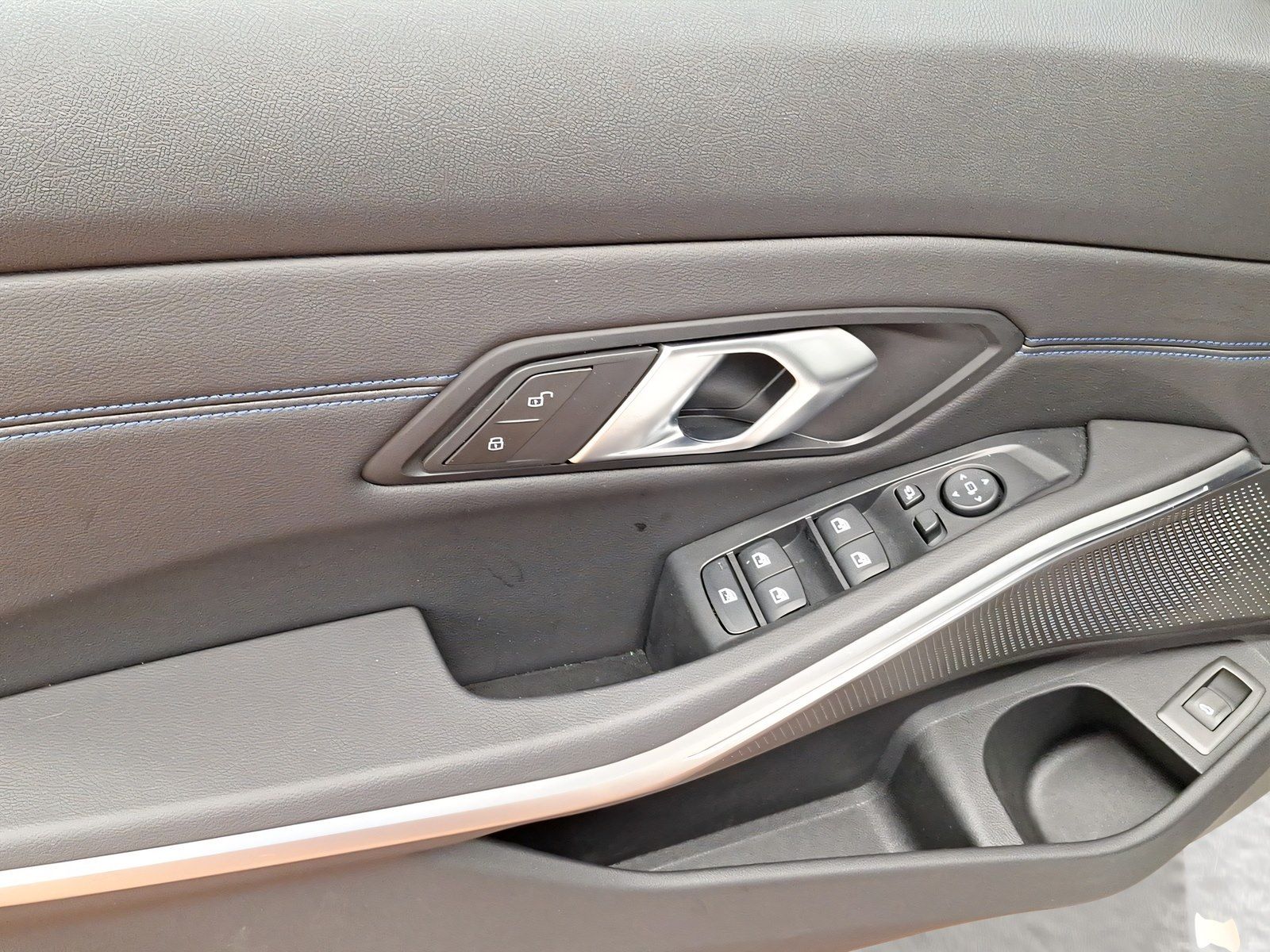 BMW 318 - Bild 16