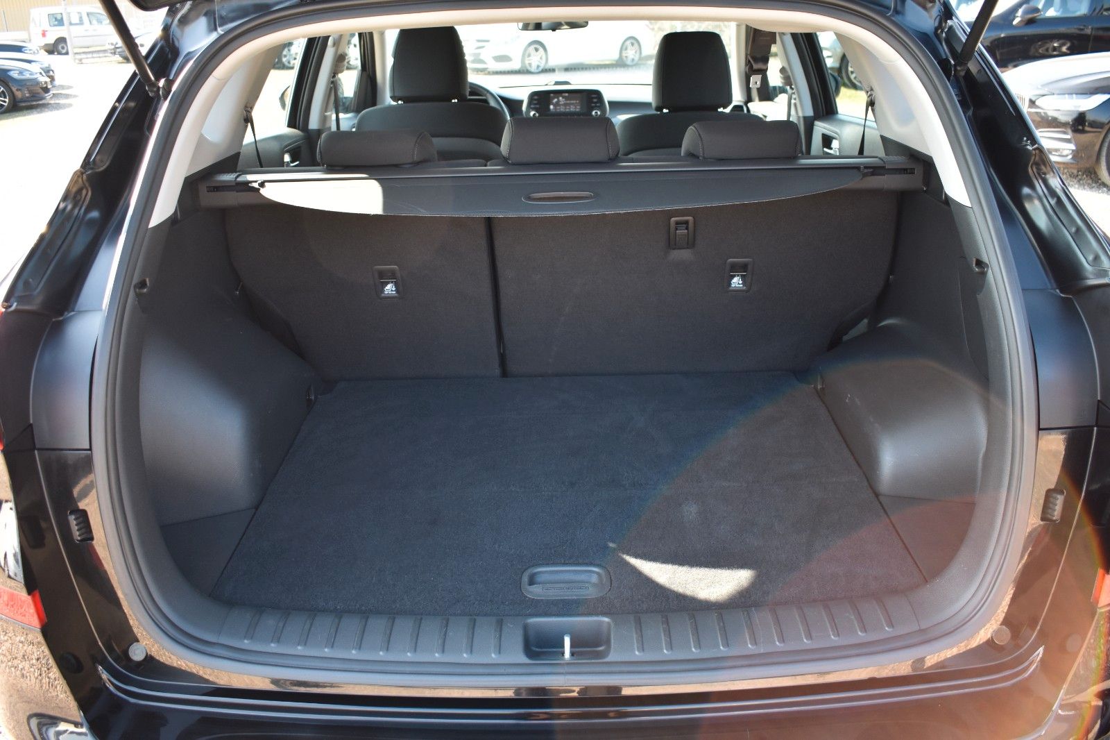 Fahrzeugabbildung Hyundai Tucson Pure 2WD
