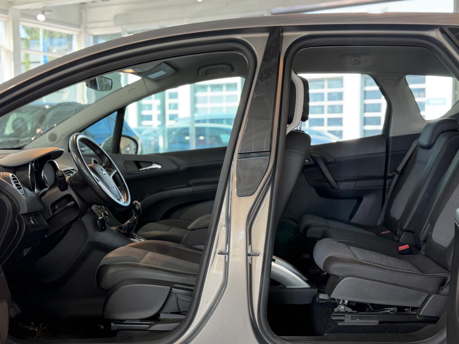 Opel Meriva B Innovation*KLIMA*SHZ*PDC*BLUET.*XENON*
