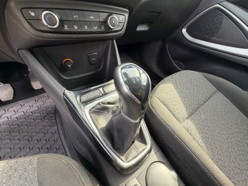 Opel Crossland (X) - 12