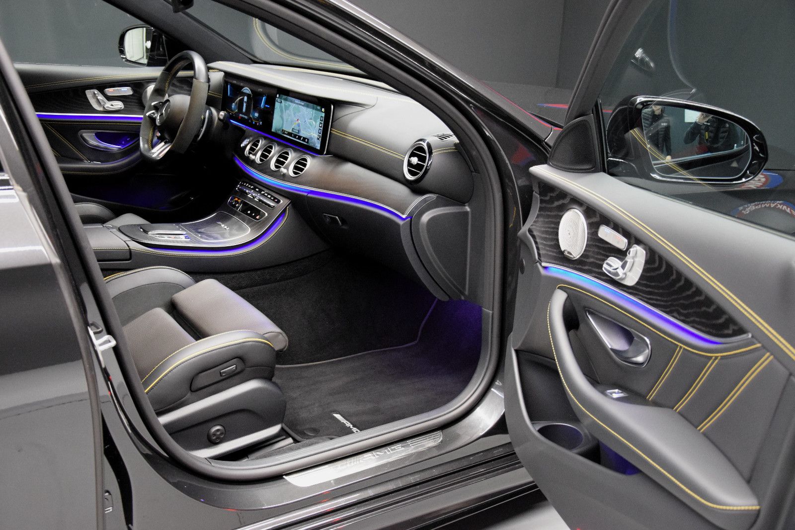Fahrzeugabbildung Mercedes-Benz E 63 s AMG T 4Matic+ 360° ACC Perf. Sitze Burme.