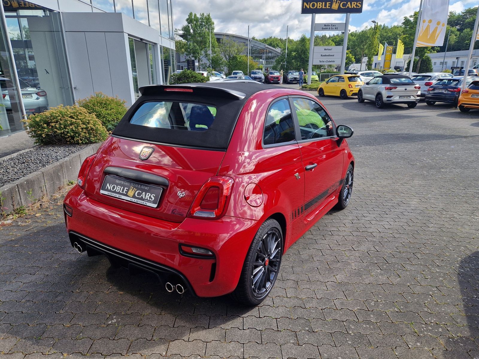 Fahrzeugabbildung Abarth 695C Beats Soundsystem NAVI ALU