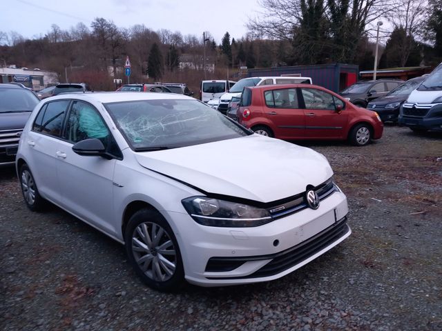 Volkswagen Golf VII Lim. IQ.DRIVE BlueMotion