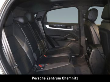 Porsche Cayenne - 8