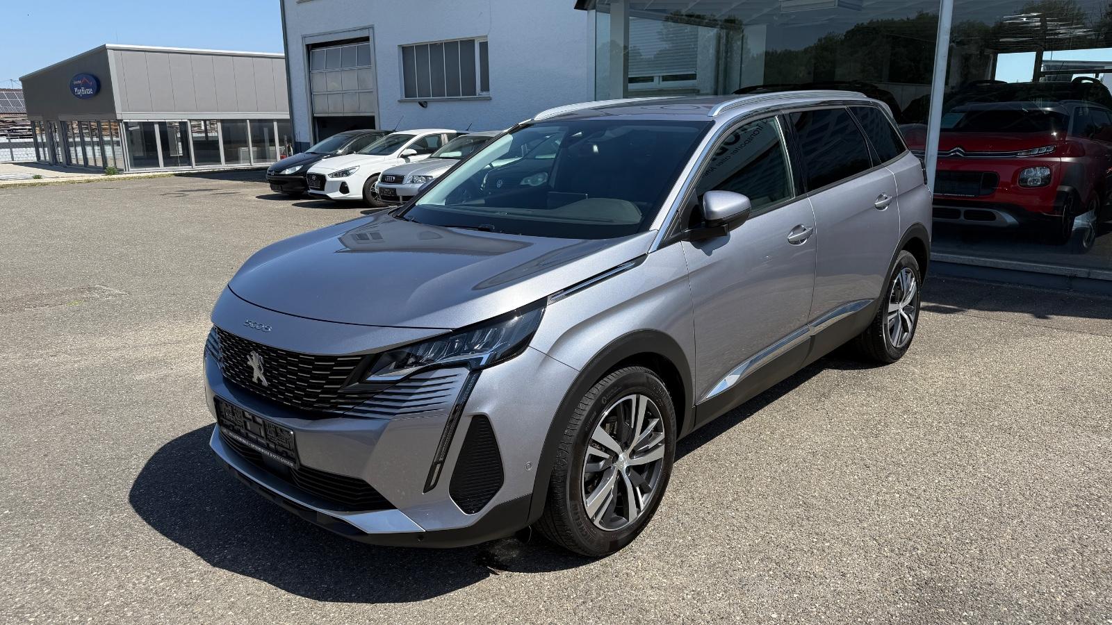 Peugeot 5008 Allure -1.HAND-NAVI TOUCH-7 SITZER-EURO6d-