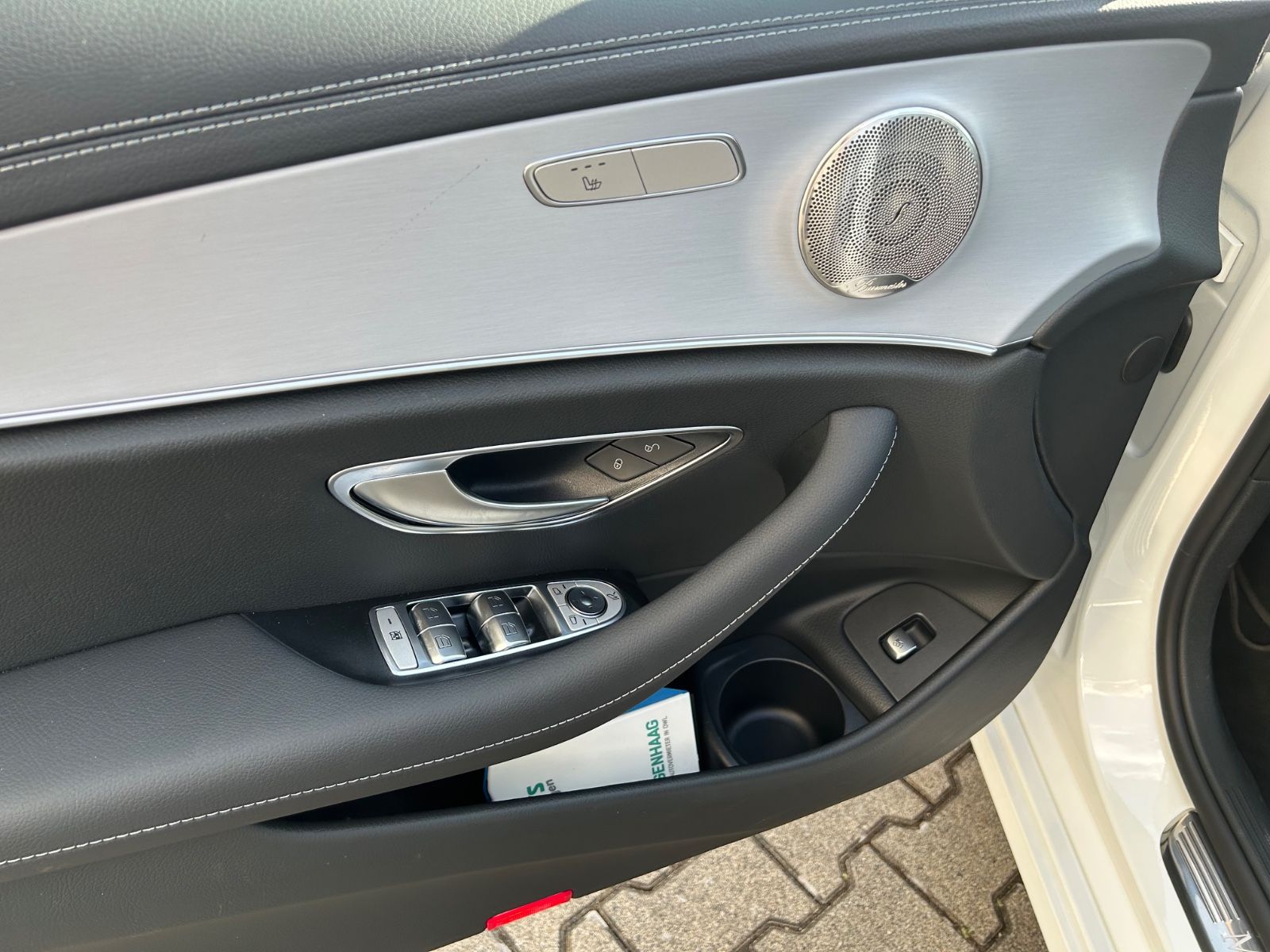 Fahrzeugabbildung Mercedes-Benz E 220  T d  Night Paket Pano Navi Kamera