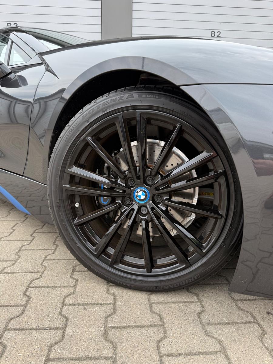 BMW i8 Roadster First Edition+limited+ONE / 200!!!