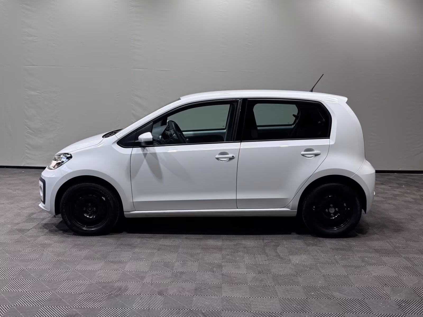 Volkswagen Up move up! 1.0 MPI DAB BLUETOOTH KLIMA SITZHEIZ, миниатюра 3