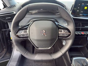 Peugeot 2008 1.2 PureTech 100 Active Pack Kam.+LED+SHZ