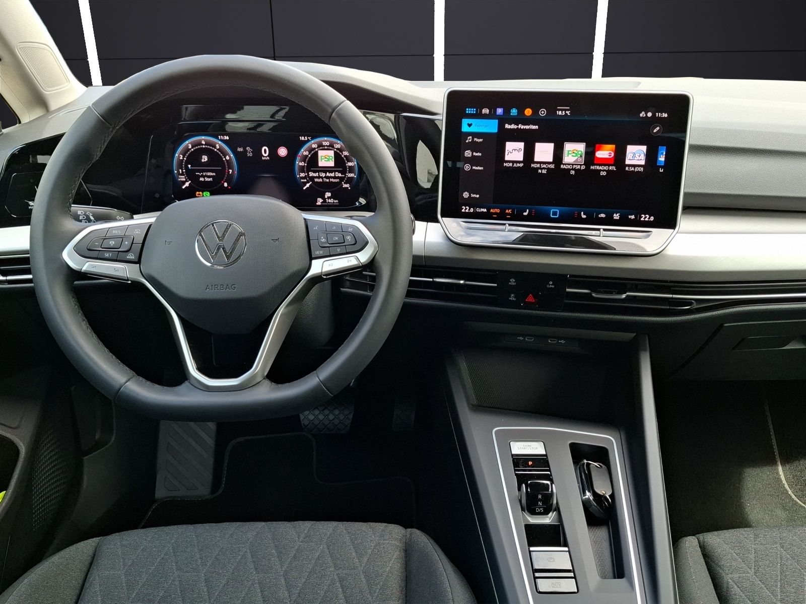 Fahrzeugabbildung Volkswagen Golf VIII Variant eTSI Life DSG LED CarPlay AID