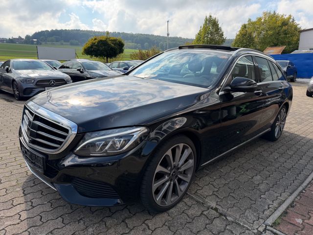 MERCEDES-BENZ C 400 T 4Matic PANO DESIGNO MEM LEDER NAVI KAM
