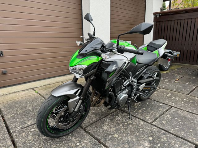 Kawasaki Z 900 Lime Orginal/Service Neu/ Top Zustand 