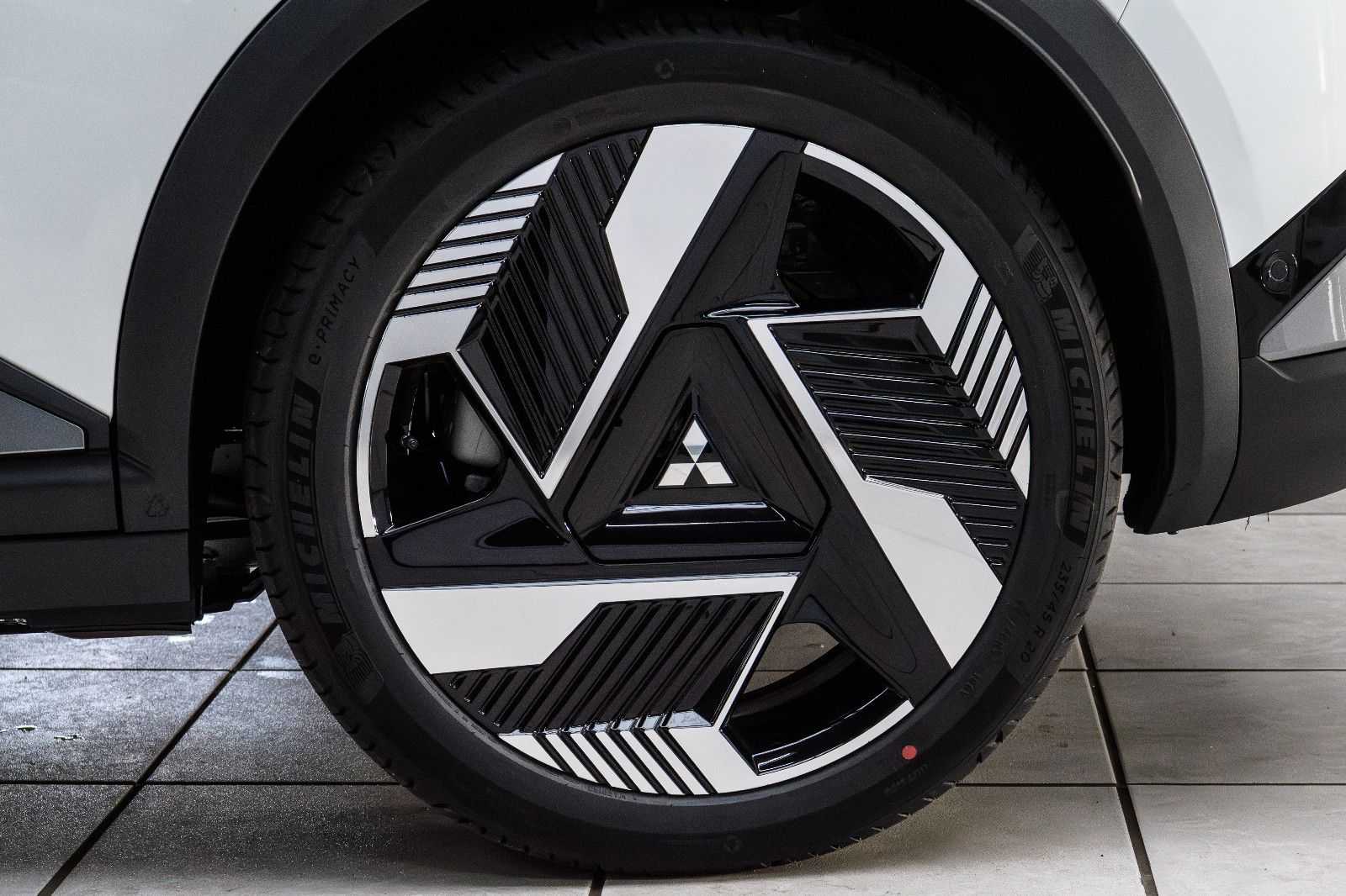 Fahrzeugabbildung Mitsubishi Eclipse Cross Diamant TOP *22KW Laden