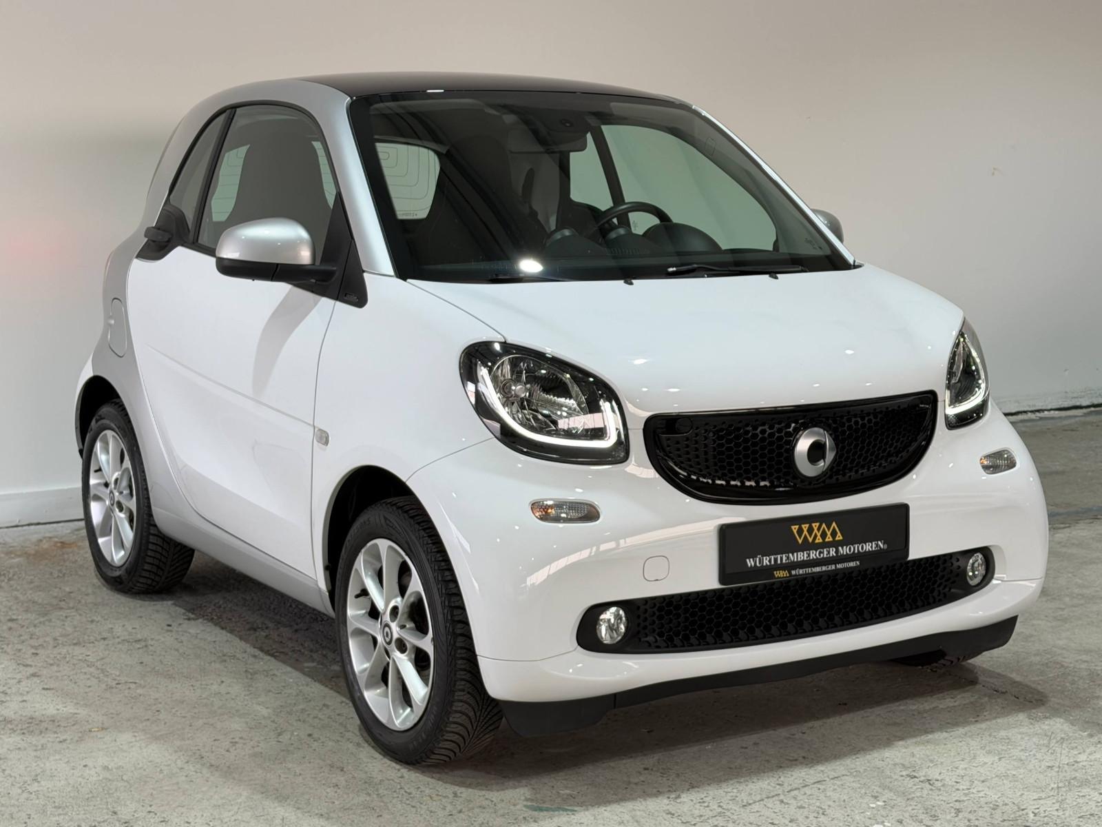 Smart ForTwo Coupe*PANO*KAMERA*JBL*NAVI*CARPLAY*LED*
