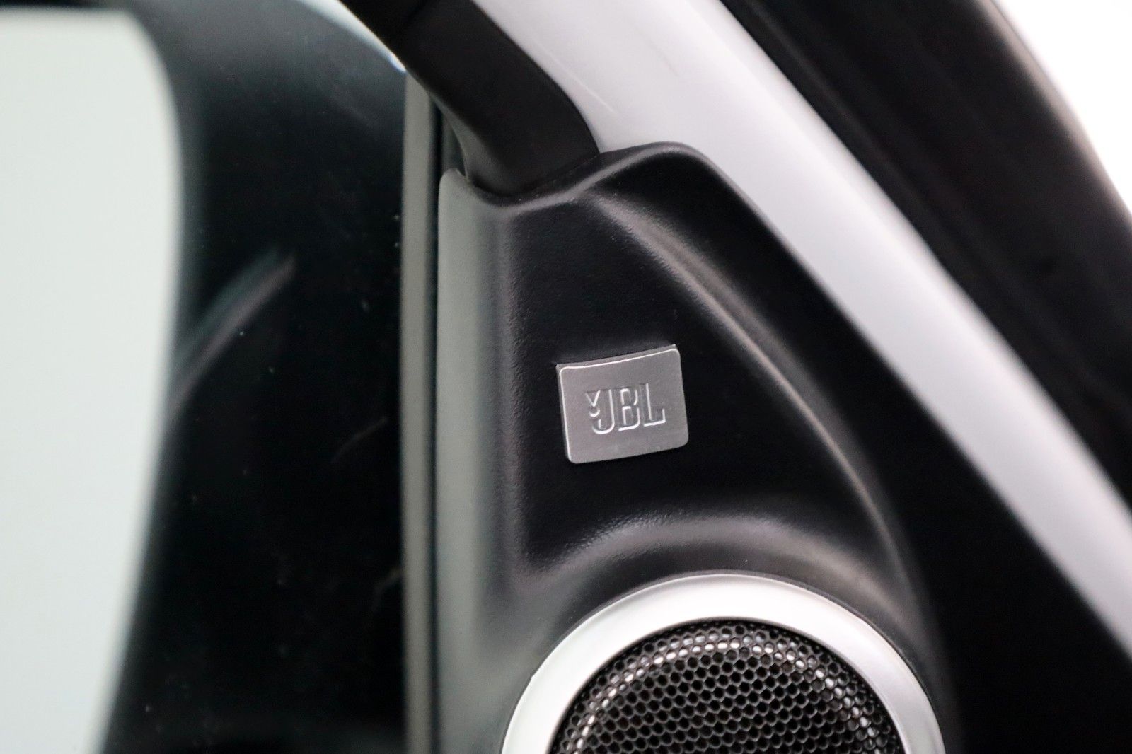 Fahrzeugabbildung Toyota Hilux 2.8 Executive,Leder,Navi, HardTop,LED,Kam.