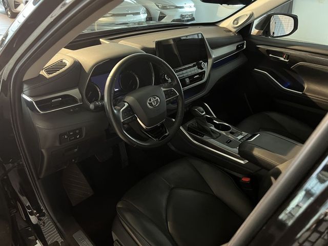 Toyota Highlander 2.5 Hybrid Luxury