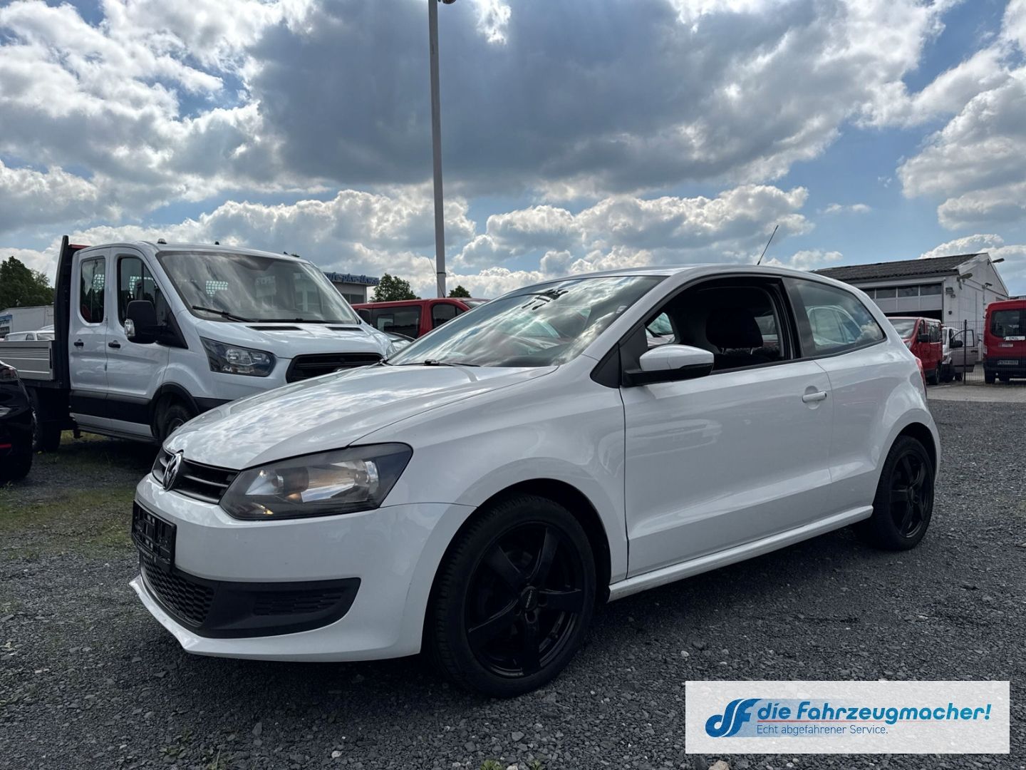 Fahrzeugabbildung Volkswagen Polo V Trendline Klimaautom Berganfahrass.*EXPOR