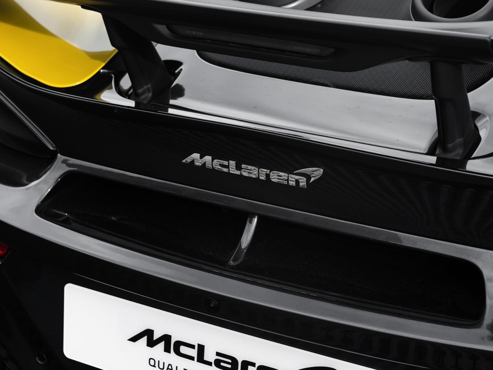 McLaren 600LT Coupé I Sicilian Yellow | MSO Roof Scoop