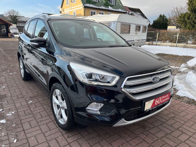 Ford Kuga Titanium+AUTOM+NAVI+PANO+AHK+XENON+T.WINKEL