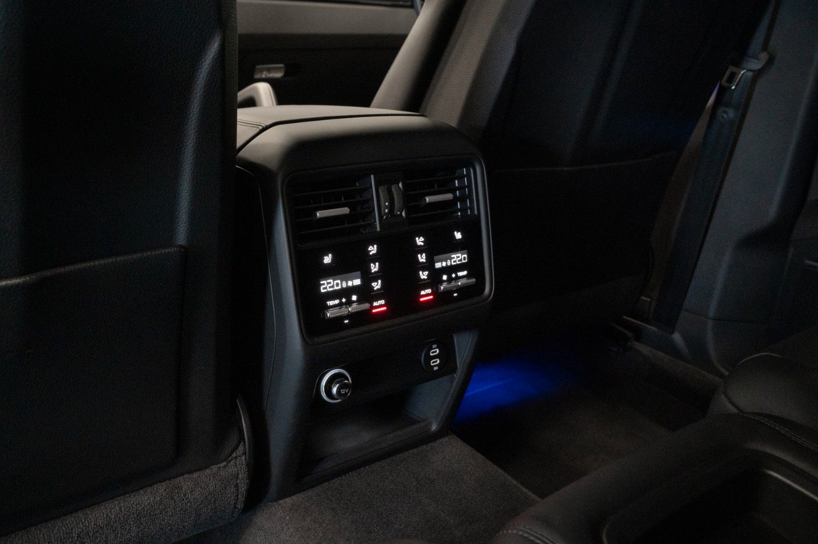 Porsche Cayenne Coupe Turbo GT|SPORT-CHRONO|CARBON|1.HD foto 16