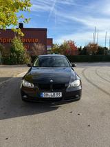 BMW 318i - e90 143PS - BMW 318 in Lübeck