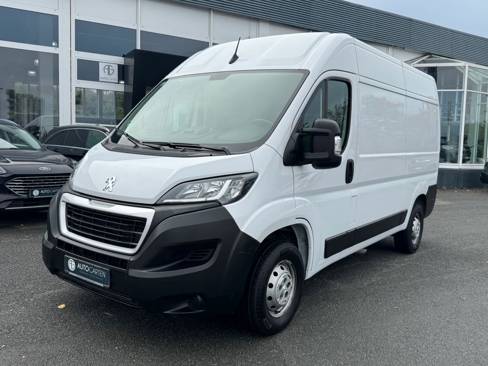 Peugeot Boxer Kasten Hochraum 333 L2H2 BlueHDi 140 Stop&