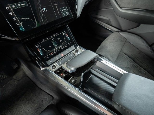 e-tron Sportback 50 quattro S line HUD Luft Pano