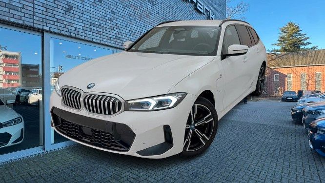 Image of BMW 330