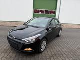 Hyundai i20 Go - Hyundai i20 Go mit Benzin-Antrieb
