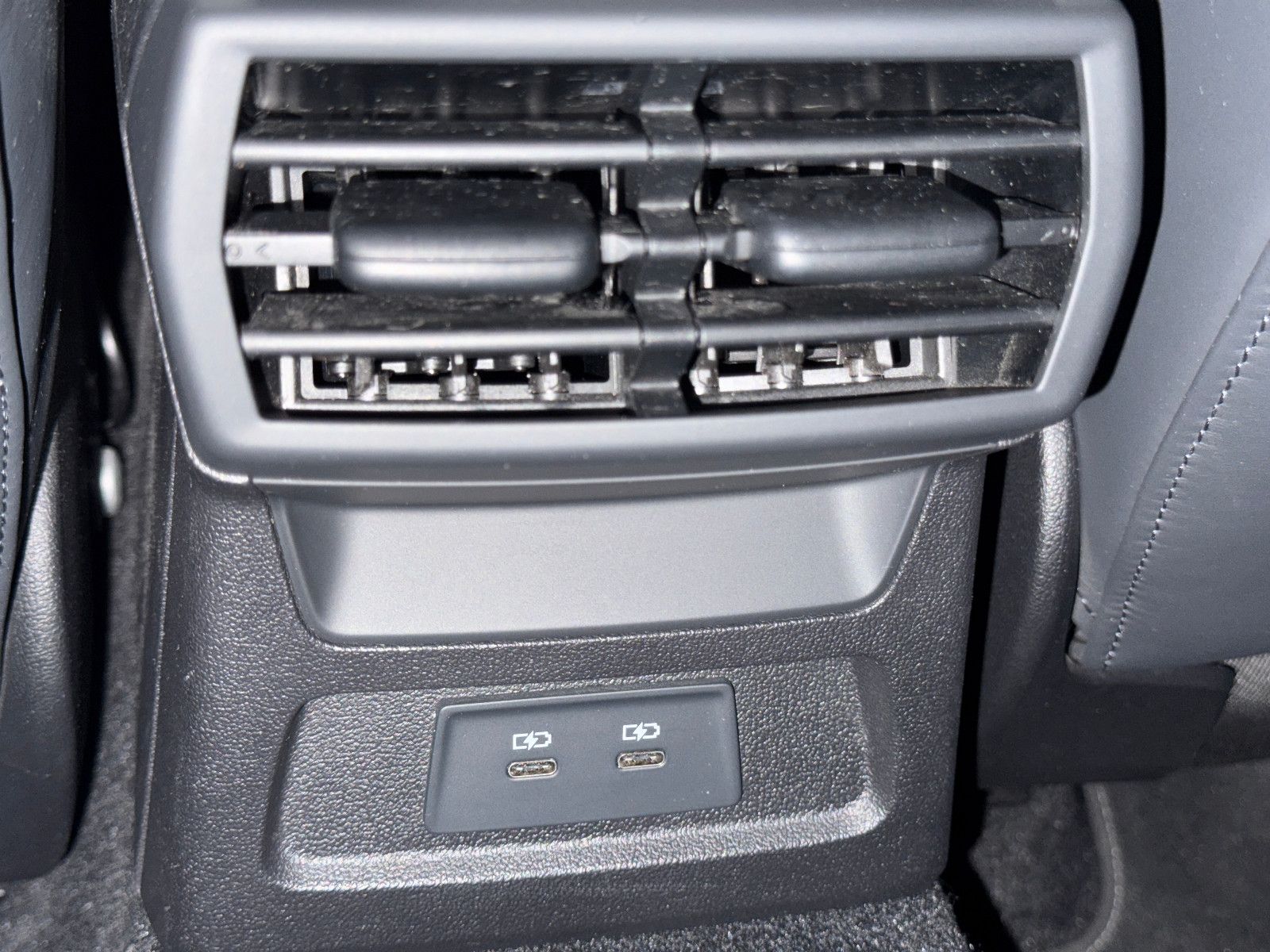 Fahrzeugabbildung Audi A3 40 TDI LIM. QUATTRO 3X S-LINE RS3 S-SITZE B&0