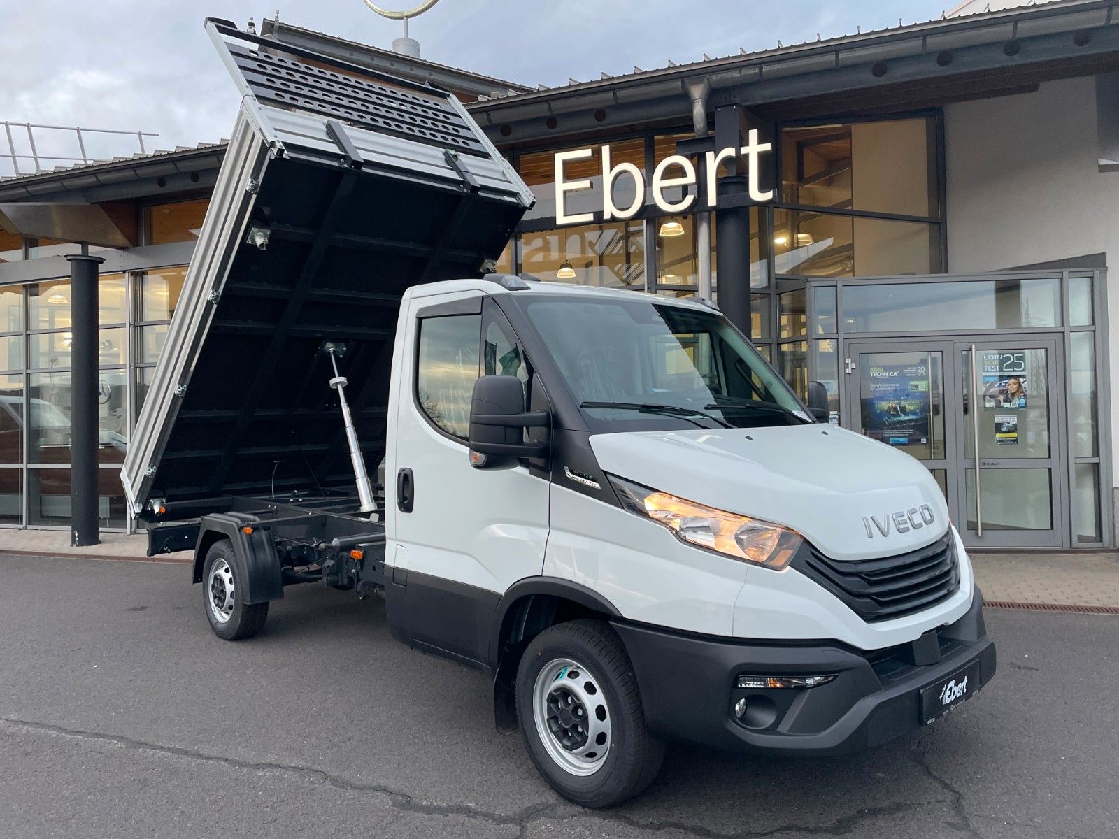 Fahrzeugabbildung Iveco Daily 35S14 A8*R3.450mm*Automatik*Kamera*2Sitze*