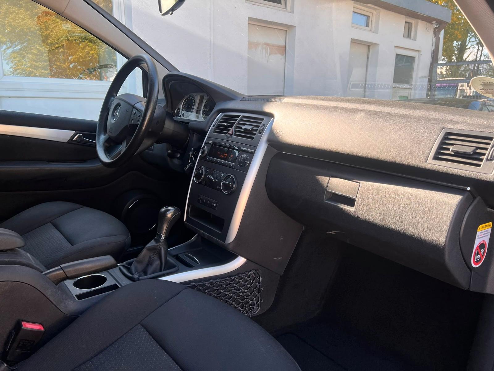 Mercedes-Benz B170 2005 — photo 15