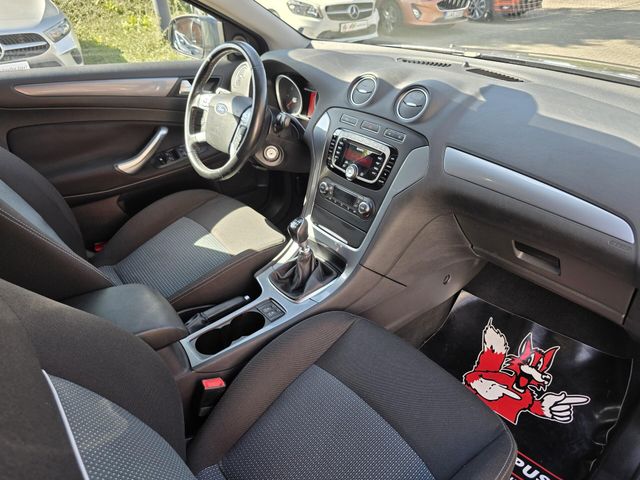FORD Mondeo — Foto 22