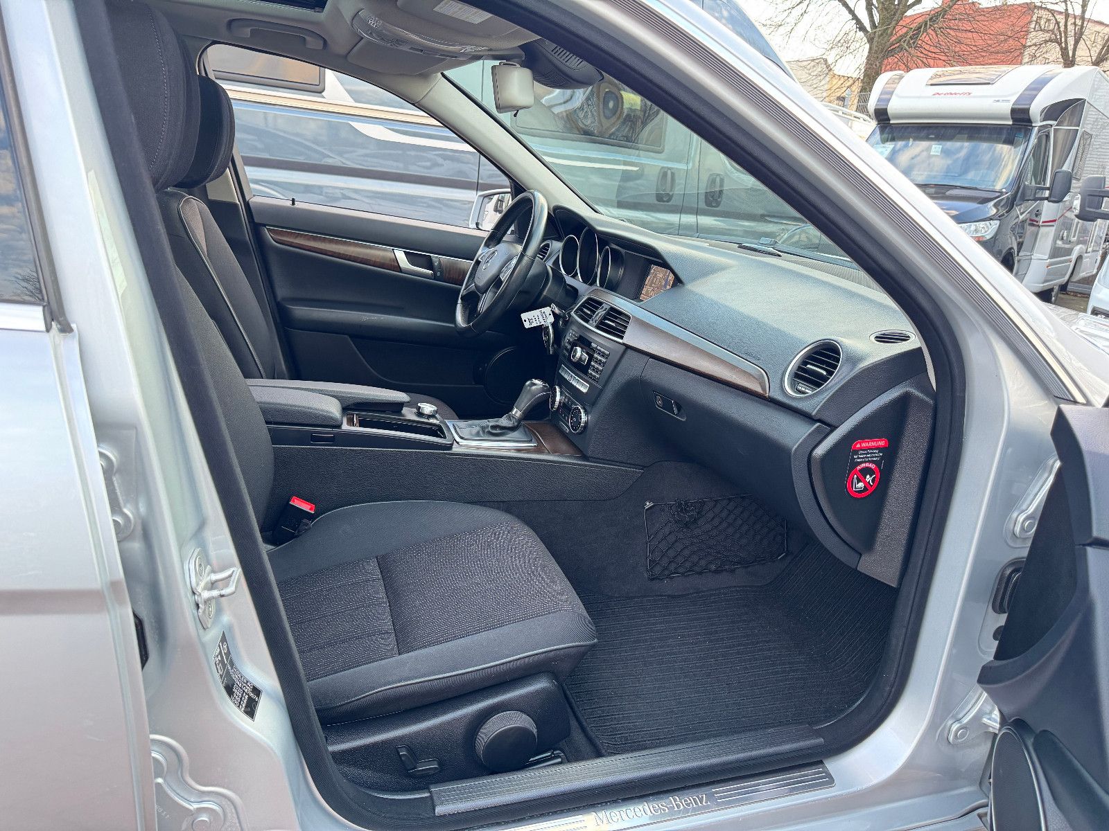 Fahrzeugabbildung Mercedes-Benz C 200 BE 7GT ELEGANCE NAVI ILS AHK SPORT 18 ALU
