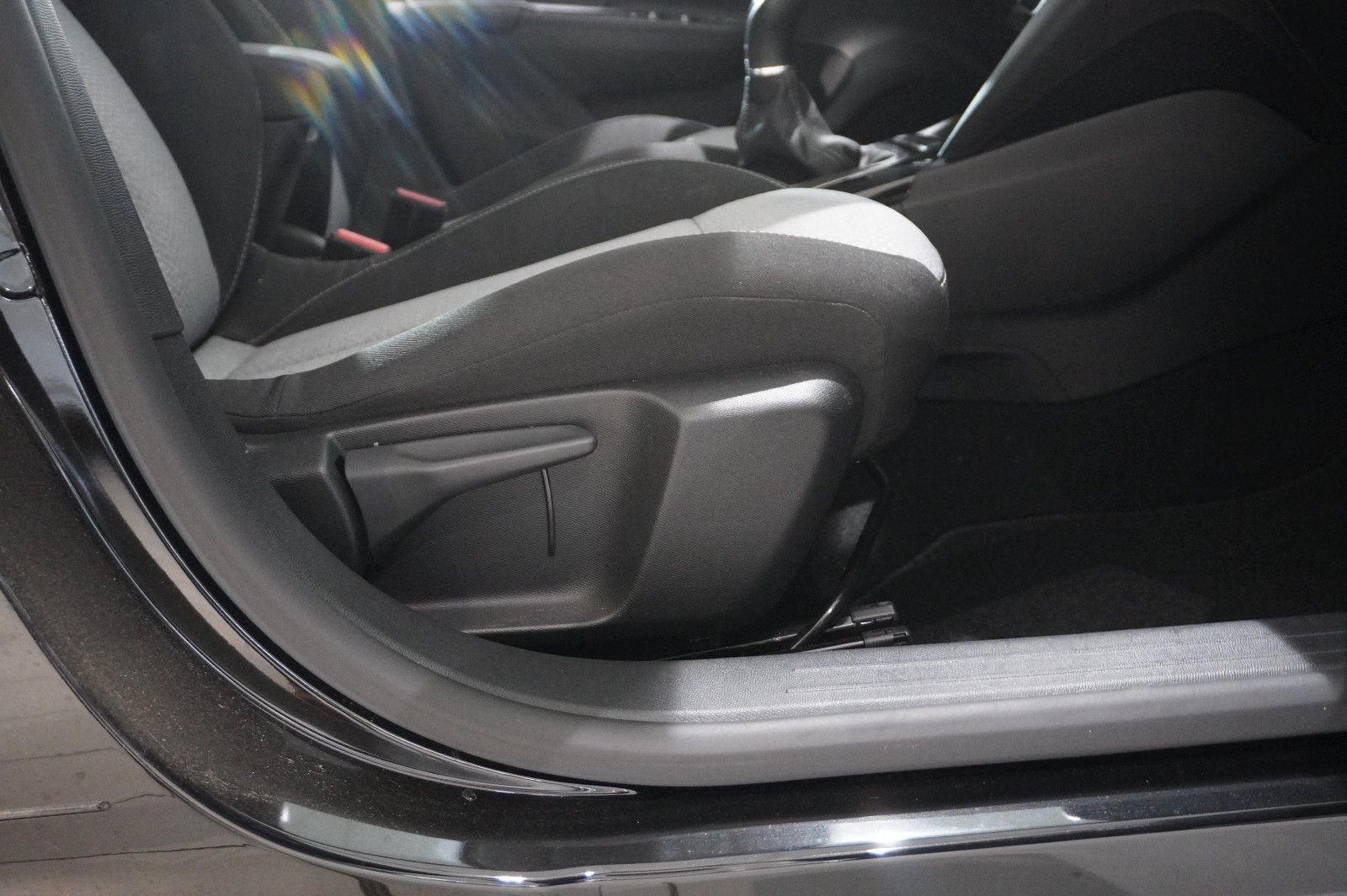 Fahrzeugabbildung Opel Corsa F 1.2 FACELIFT NAVI/LED/KAMERA/VIRTU./DAB+