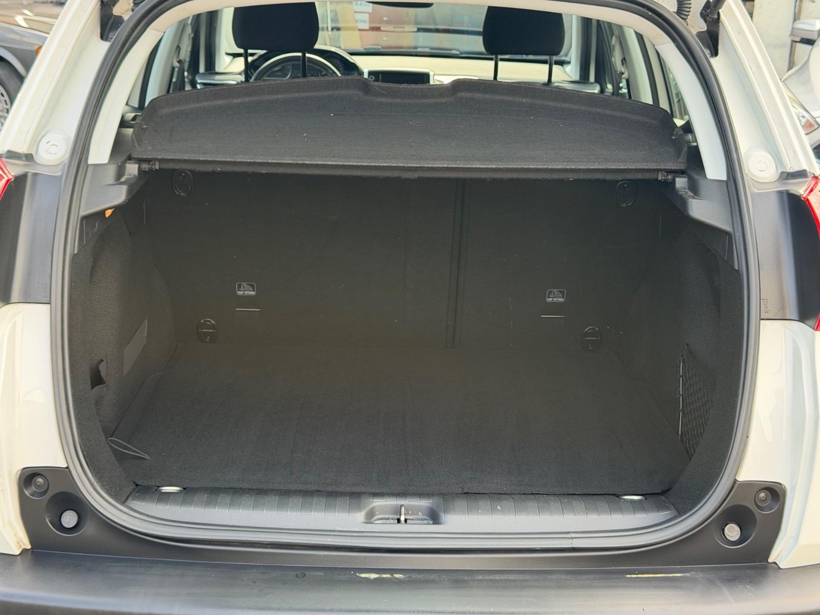 Peugeot 2008 1.2 Aut.*Wenig KM*Top Zustand*2.Hand*