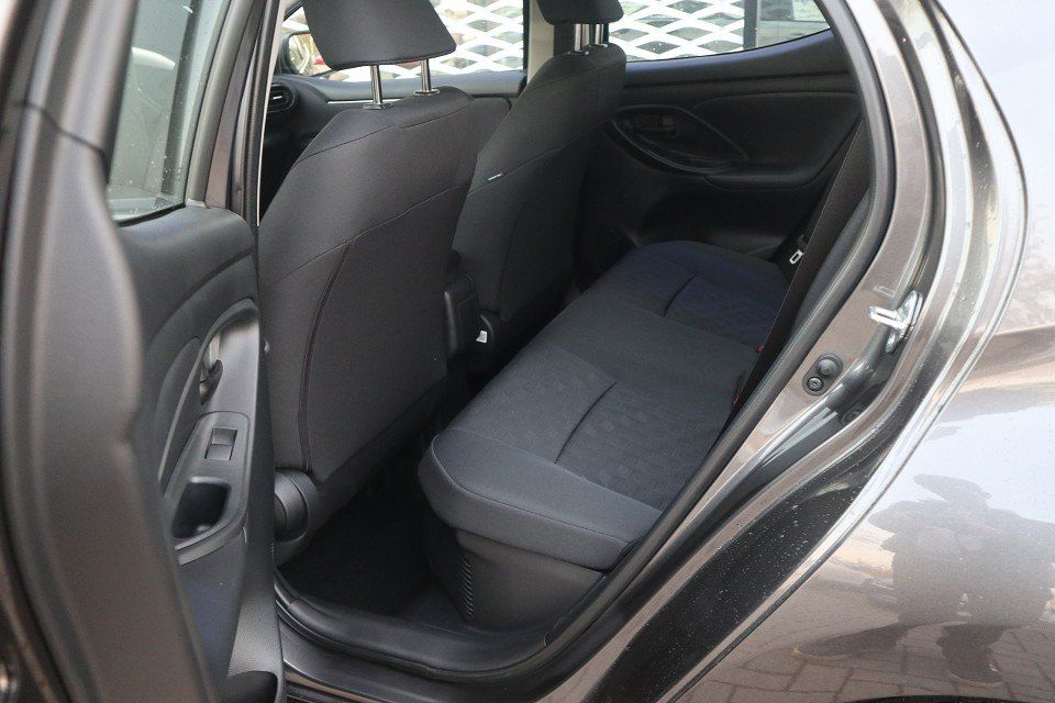 Fahrzeugabbildung Mazda 2 Hybrid Exclusive-Line 1.5L VVT-i 116 PS CVT AC