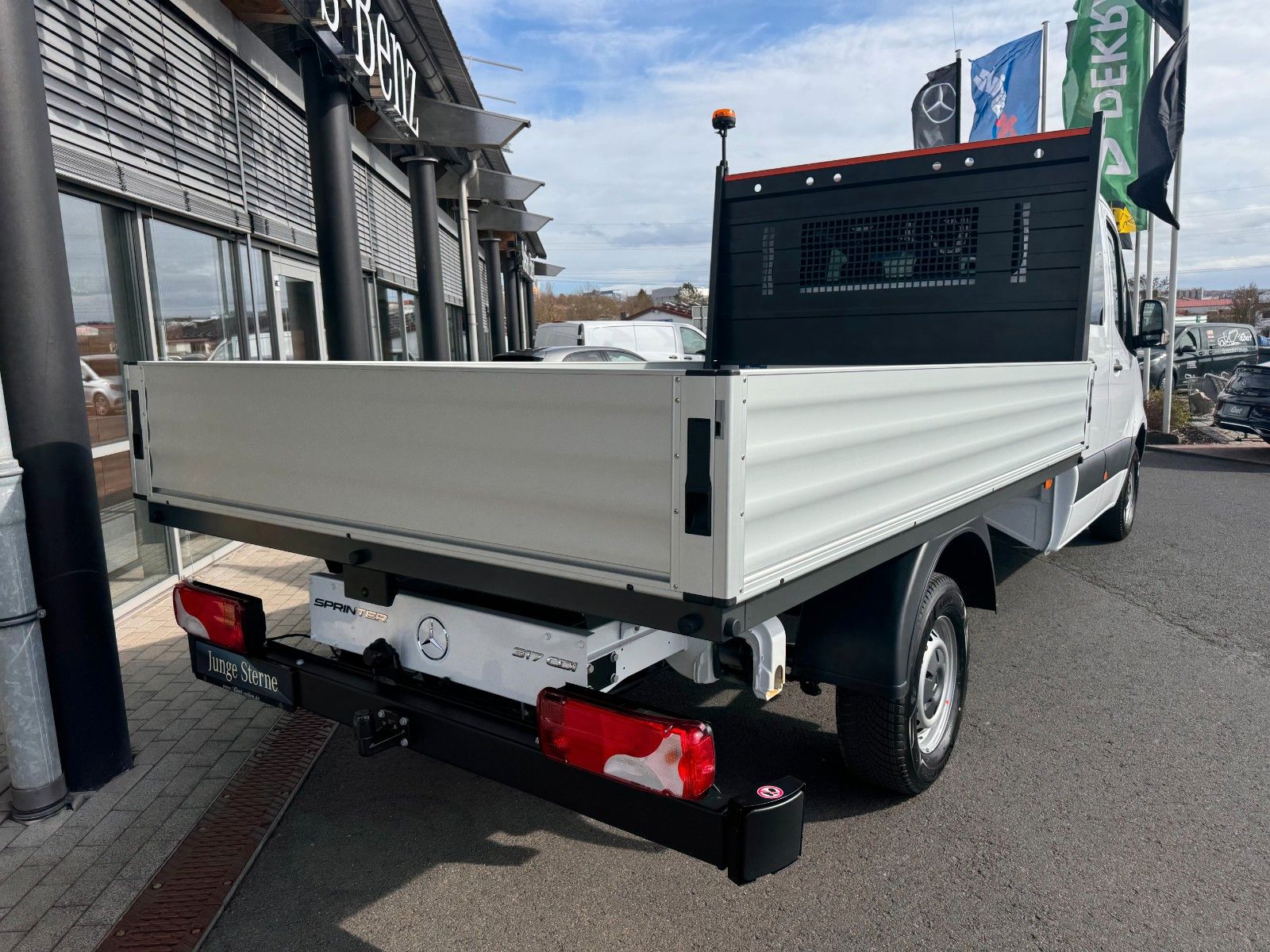 Fahrzeugabbildung Mercedes-Benz Sprinter 317 CDI 9G 4325 AHK3,5to Klima Kamera