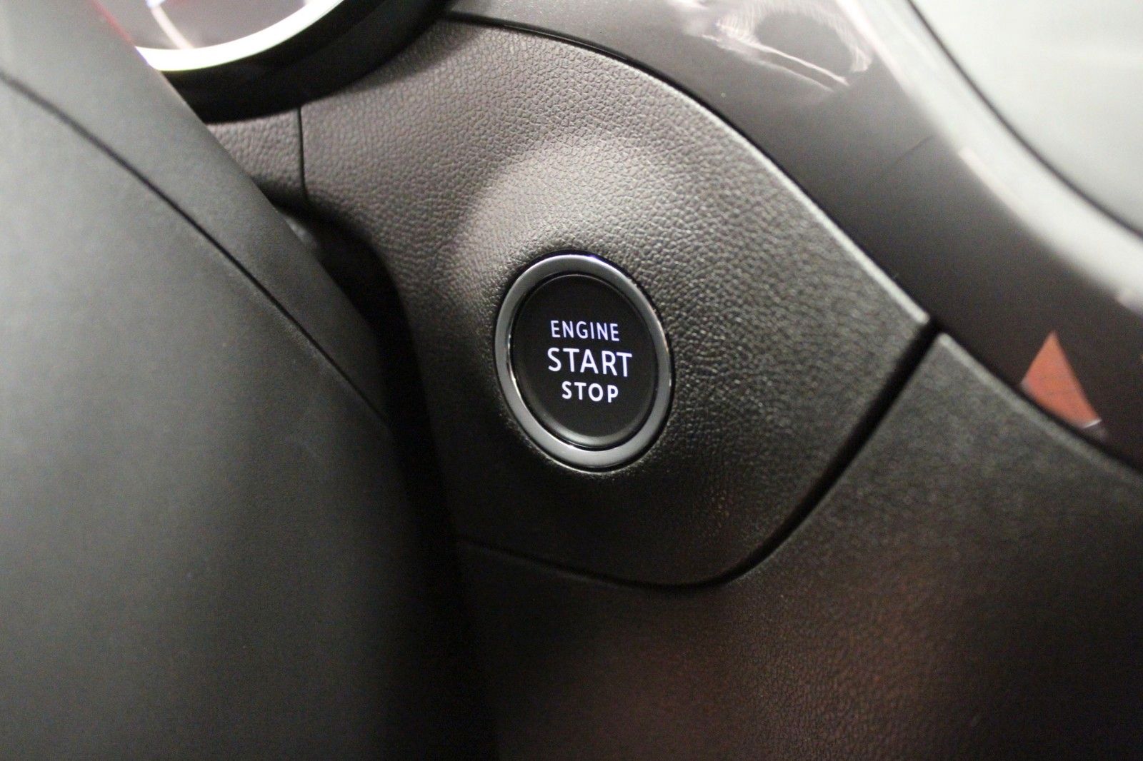 Fahrzeugabbildung Opel Crossland Ultimate 1.2 Turbo