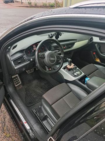 AUDI Audi A6 Avant S Line  2,0 190ps