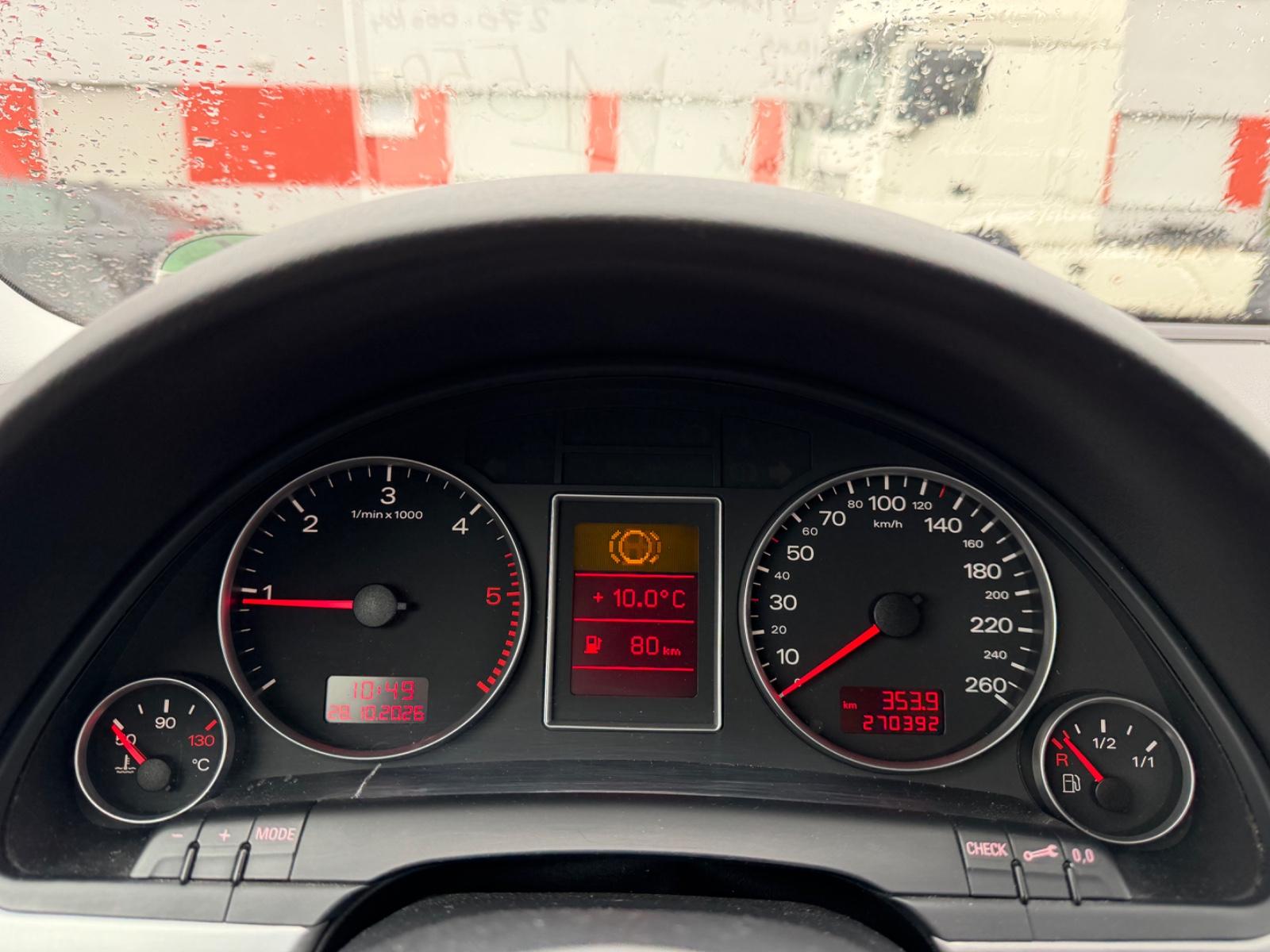 Audi A4 2005 — photo 16