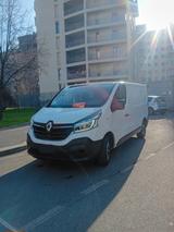 Renault Trafic autocarro - Renault Trafic mit Benzin-Antrieb
