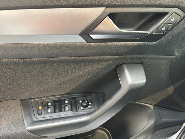 Fahrzeugabbildung Volkswagen T-Roc Life 1.5 TSI 110 kW *Rückfahrkamera*